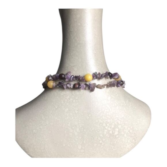 Retro Summer Vibe Beaded Irregular Shaped Purple and Yellow Beads Necklace - Picture 8 of 9
